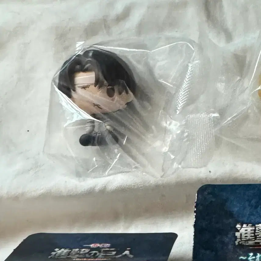 [BUNJANG] Attack on Titan Levi Chokonoko Figure / 진격의거인 H싱 초코노코 리바이