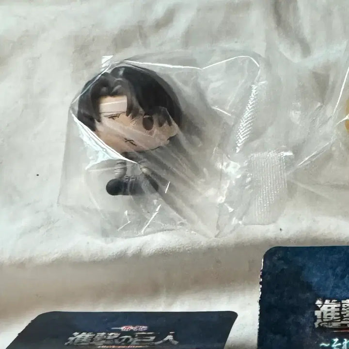 [BUNJANG] Attack on Titan Levi Chokonoko Figure / 진격의거인 H싱 초코노코 리바이