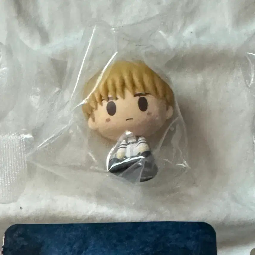 [BUNJANG] Attack on Titan Armin Chocoloco Figure / 진격의거인 H상 초코노코 아르민