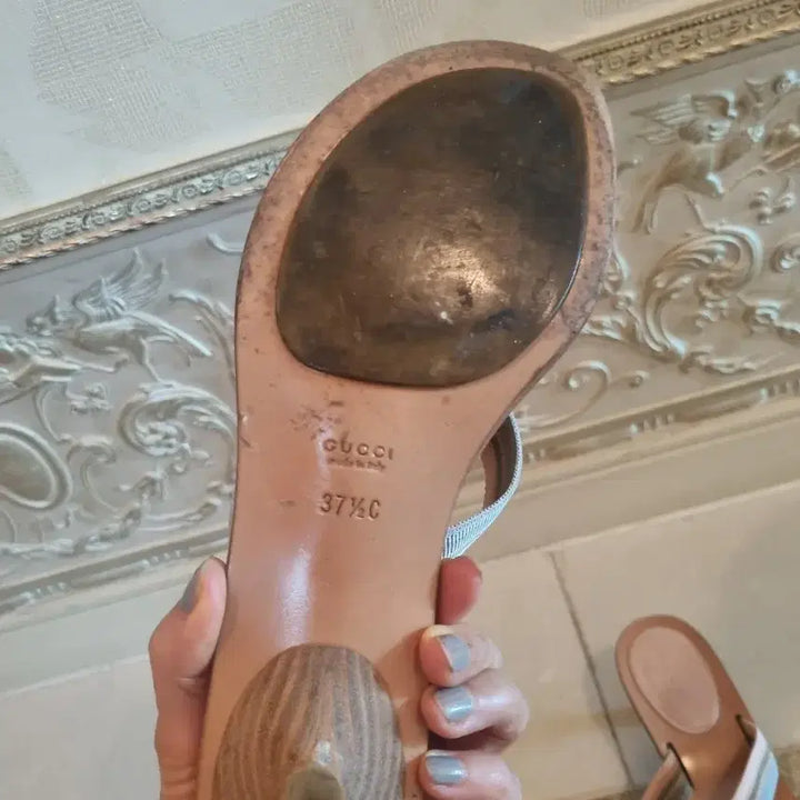 [BUNJANG] Gucci GG Logo Flip-Flop Sandals / 정품 구찌 GG 로고 쪼리 슬리퍼 구찌 슬리퍼 71/2 245