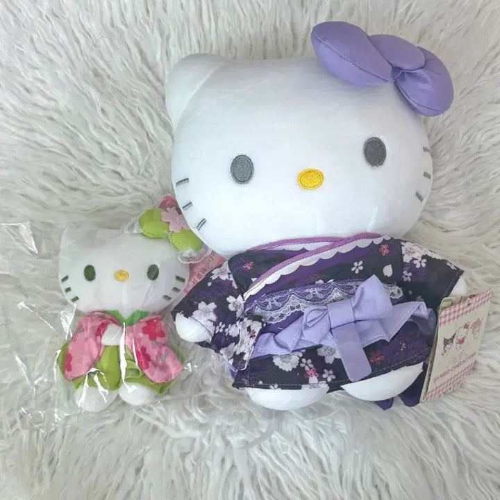 [BUNJANG] Hello Kitty Kimono Doll + Keychain Set / 키티 키모노 인형+키링 세트 판매