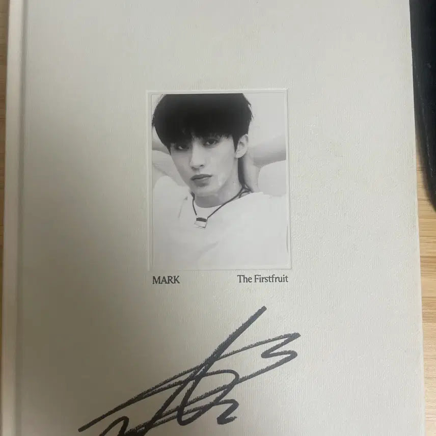 [BUNJANG] Mark Signed Album / 마크 사인앨범