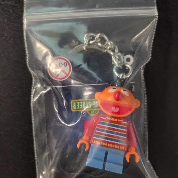 [BUNJANG] Lego Sesame Street Ernie Keychain (New) / 세서미 스트리트 어니 레고 키링 새상품