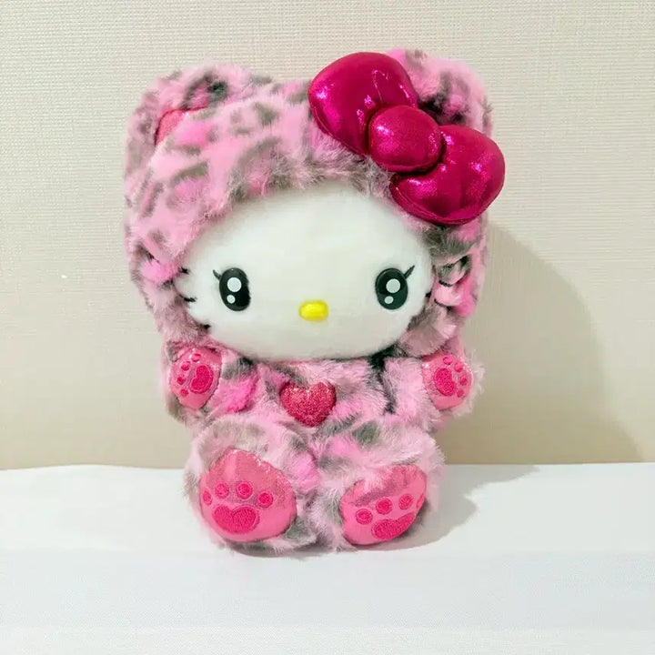 [BUNJANG] Sanrio Gyaru Neko Kogyaru Leopard Hello Kitty Plush / (정품)산리오 갸루네코 코갸루 레오파트 헬로키티 누이 / 새상품