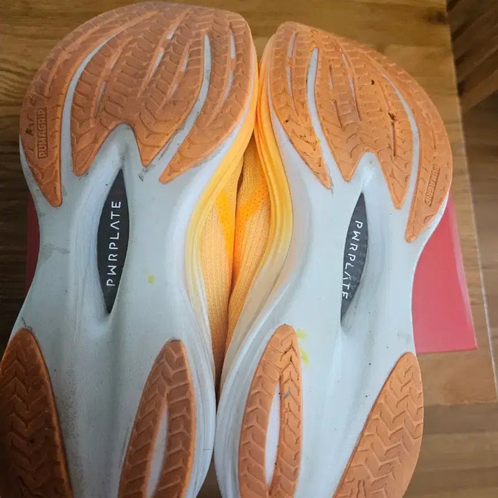 [BUNJANG] Puma Deviate Nitro 3 Wide Orange Running Shoes / 푸마 런닝화 디비에이트 나이트로 3 와이드 오렌지 런닝화