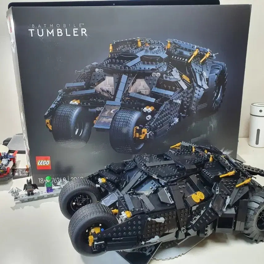 [BUNJANG] LEGO 76240 Batman Batmobile Tumbler (Assembled) / 레고 76240 배트맨 배트모빌 텀블러 조립 완성품 30만원에 판매합니다