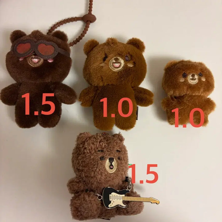 [BUNJANG] Day6 Dennimals Bang Goods Bundle Set / 가격 인하 / 데이식스 데니멀즈 방 굿즈  양도 (사진 2장)