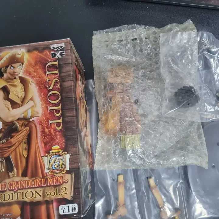 [BUNJANG] One Piece 15th Anniversary Usopp Figure (Sealed) / 원피스  15주년 우솝 피규어