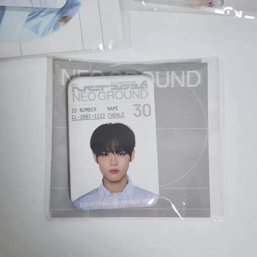 [BUNJANG] NCT 10th Anniversary Pop-up Store Haechan Badge Gacha (Sealed) / 엔시티 10주년 팝업 천러 뱃지 가챠 양도 미개봉
