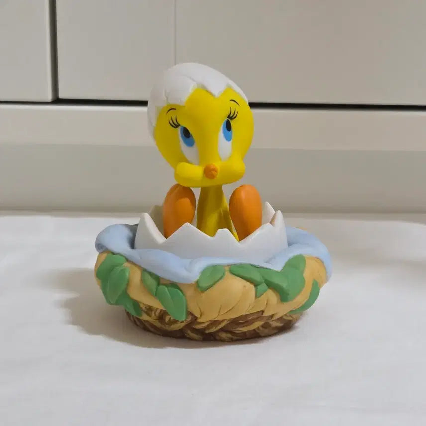 [BUNJANG] Looney Tunes Tweety Nest Doggy Figurine / 루니툰 트위티 둥지 도기 피규어 피겨린