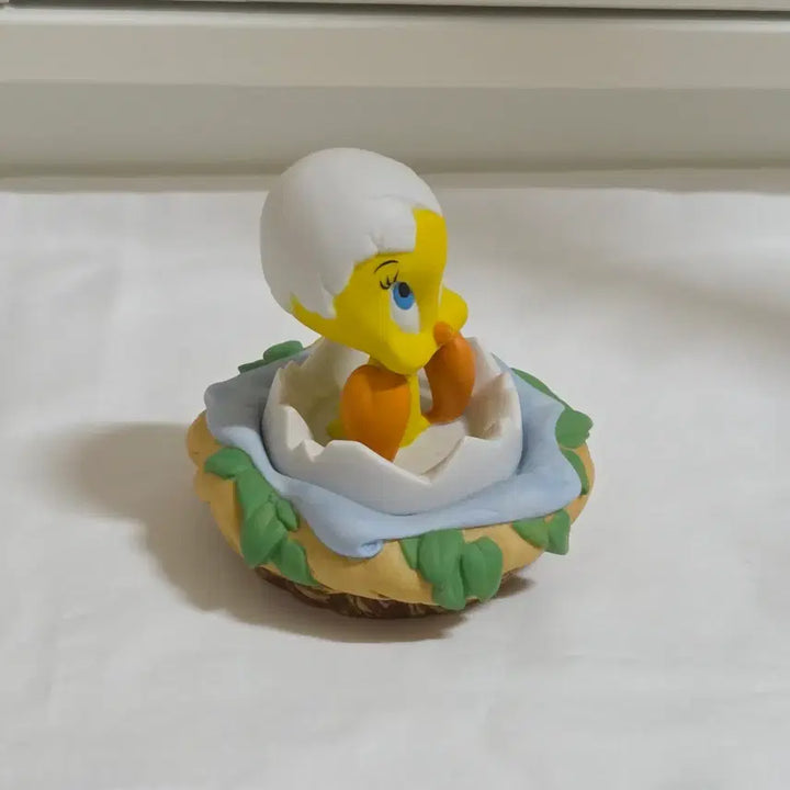 [BUNJANG] Looney Tunes Tweety Nest Doggy Figurine / 루니툰 트위티 둥지 도기 피규어 피겨린