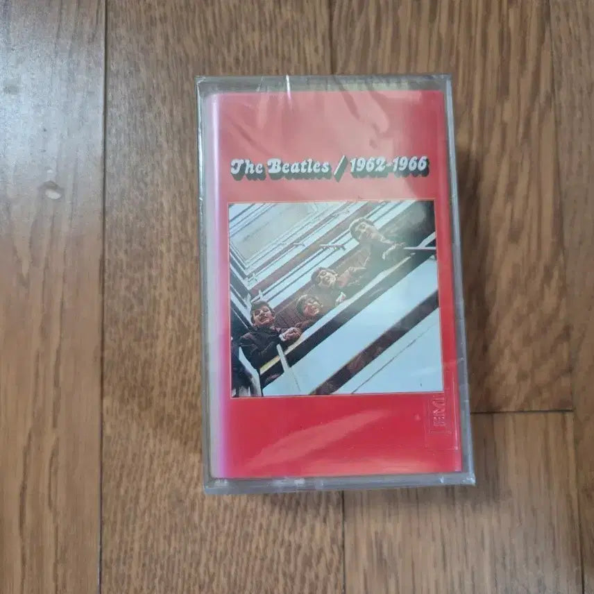 [BUNJANG] The Beatles 1962-1966 Sealed Cassette Tape / (미개봉 카세트)비틀즈 1962-1966 카세트 테이프