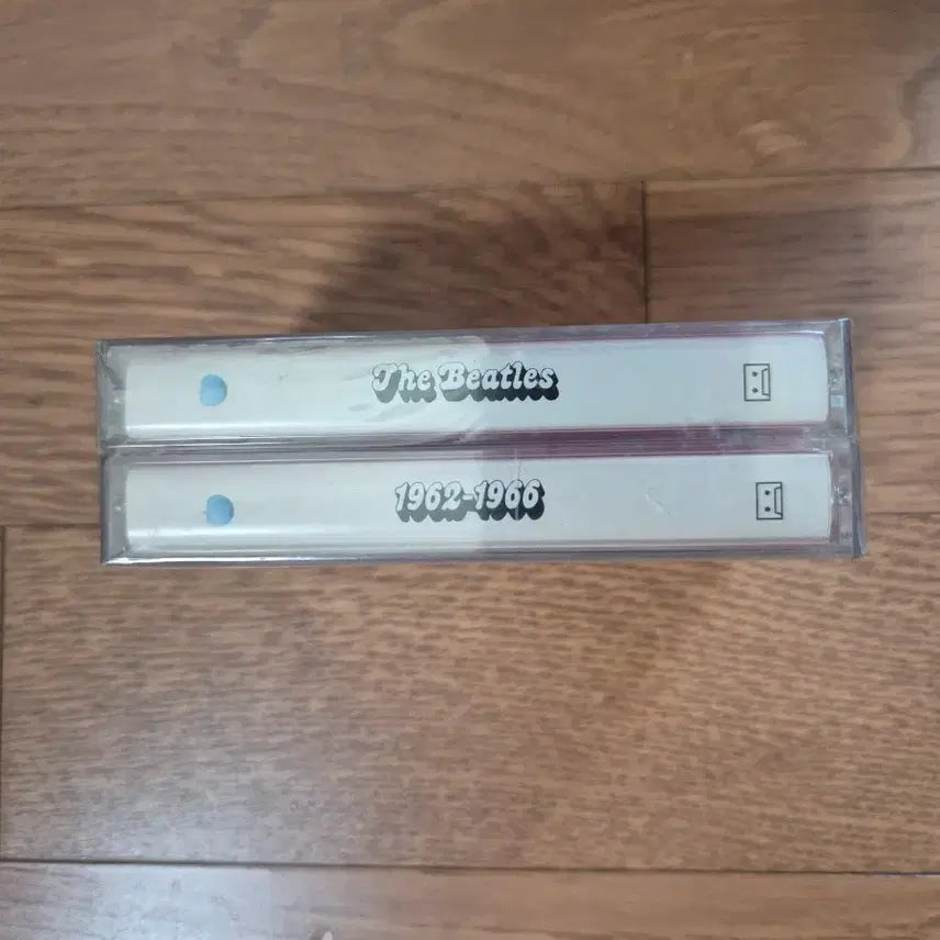 [BUNJANG] The Beatles 1962-1966 Sealed Cassette Tape / (미개봉 카세트)비틀즈 1962-1966 카세트 테이프