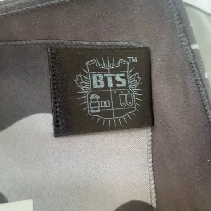 [BUNJANG] BTS Official Wings Tour Reflective Slogan Banner / 방탄 공식 반사 슬로건 윙즈 반슬 콘서트 응원봉 아미밤 디비디 희귀 굿즈