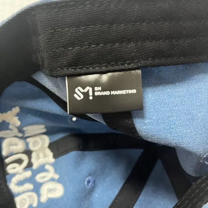 [BUNJANG] Dream Laundry Shop Cap Hat / 드림런드리샵 캡모자