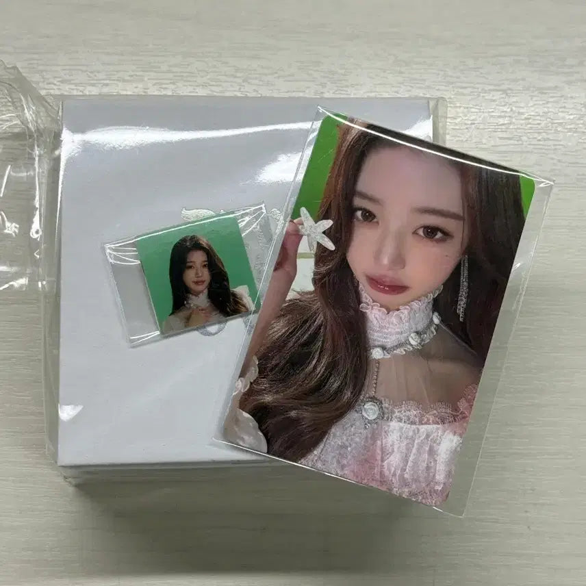 [BUNJANG] IVE Wonyoung DIVE INTO IVE Fan-con Necklace Sticker Photocard Set / 아이브 장원영 팬콘 다이브인투아이브 목걸이 스티커 포카
