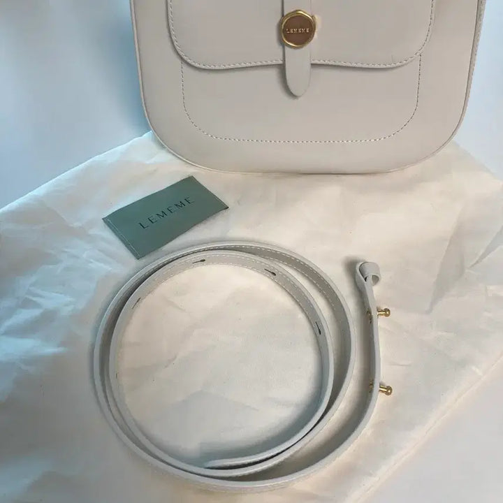 [BUNJANG] LEMAIRE White Shoulder Bag / 르메메 가방 화이트 숄더백