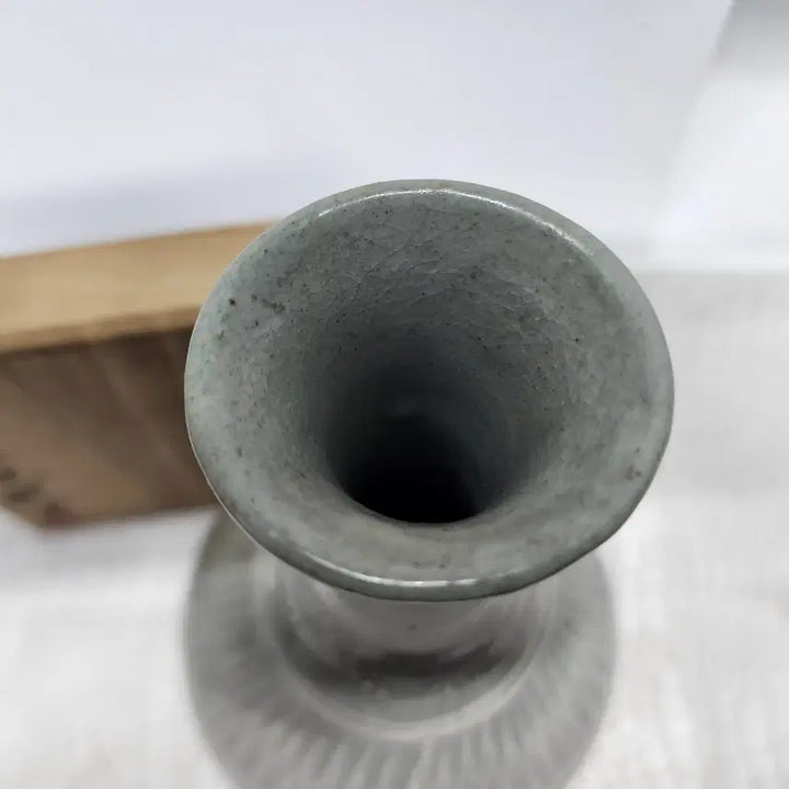 [BUNJANG] Doam Ji Sun-tak Buncheong Celadon Vase / 도암 지순탁 분청 도자기 주병