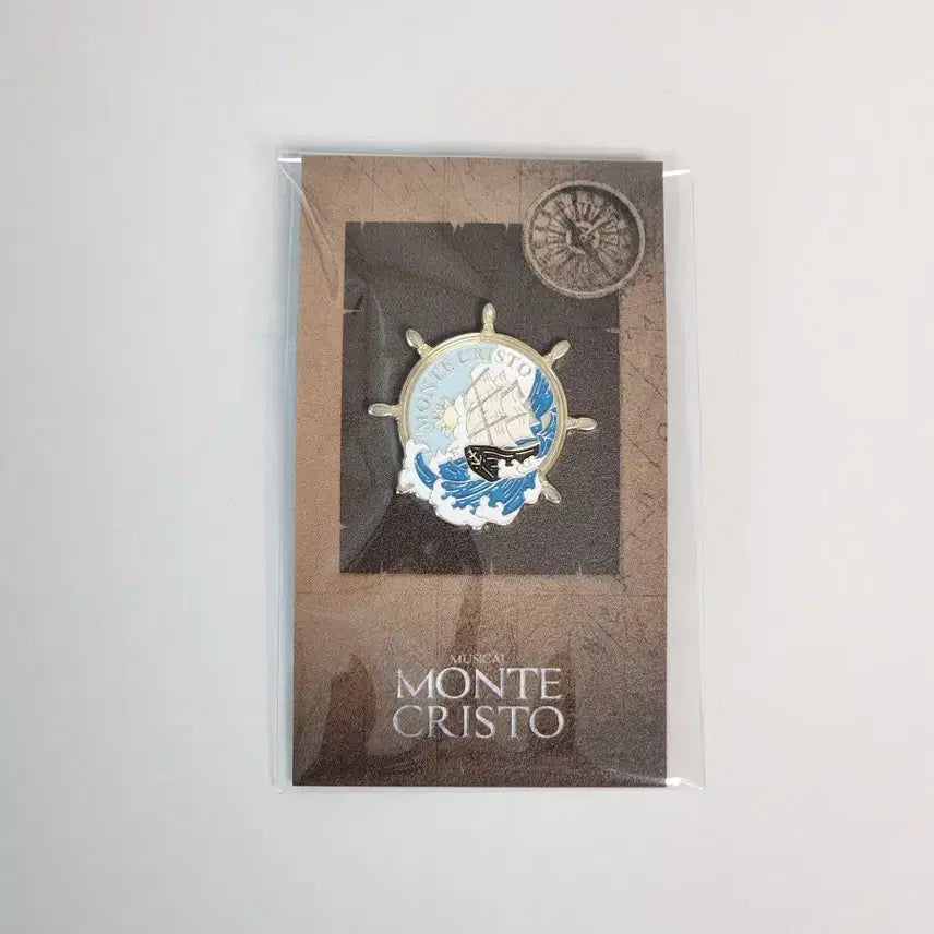 [BUNJANG] The Count of Monte Cristo Sailing Badge (Sealed) / 뮤지컬 몬테크리스토 항해 미개봉
