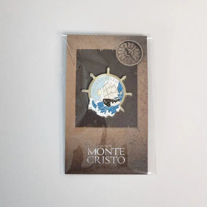 [BUNJANG] The Count of Monte Cristo Sailing Badge (Sealed) / 뮤지컬 몬테크리스토 항해 미개봉