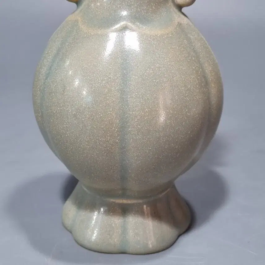 [BUNJANG] Namsong Yeoyeo Bonghwagwanji Celadon Vase / 남송여요 봉화관지 청자양이화구병. 고18.5