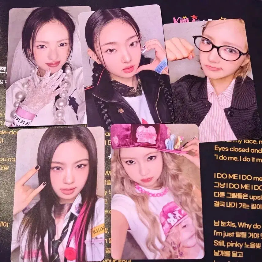 [SOLD OUT] 키키 kiiikiii 팬콘 입장 포카 세트 day2