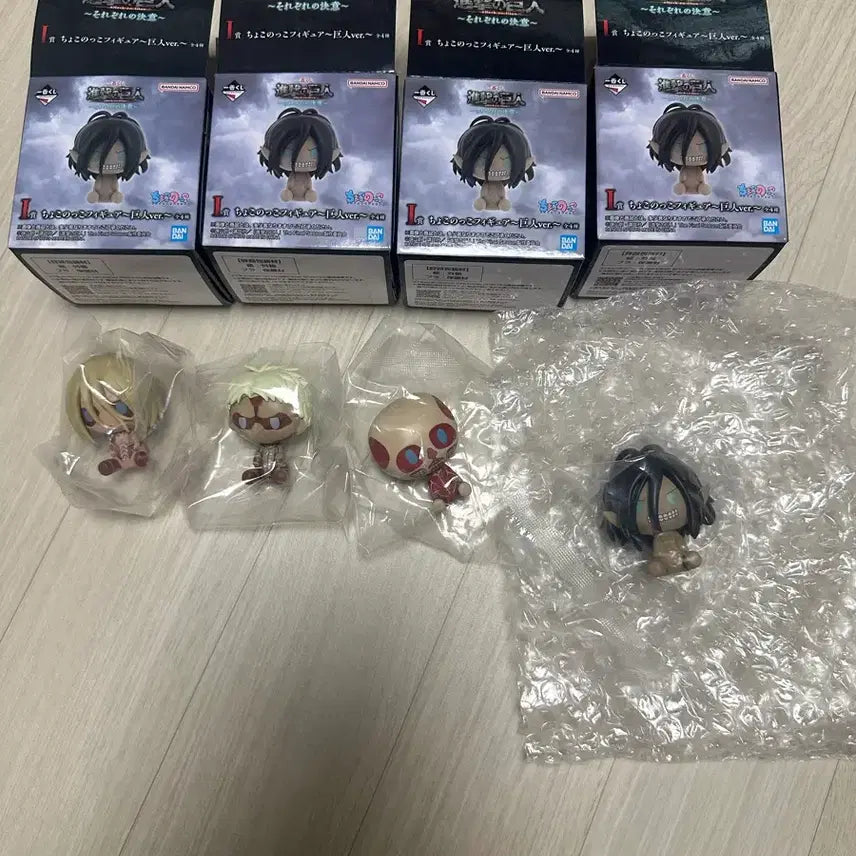 [SOLD OUT] 진격의 거인 초코노코 피규거 거인 4종 풀세트 팝니다