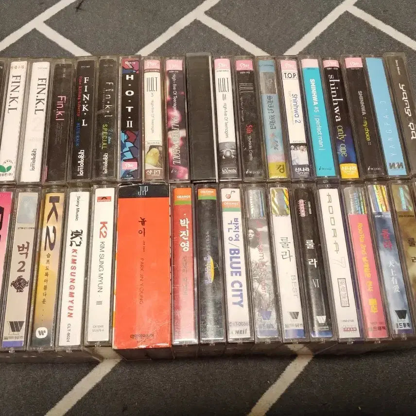 [BUNJANG] 90s K-Pop Cassette Tapes Bundle / 90년대 KPOP 가요 카세트테이프31개