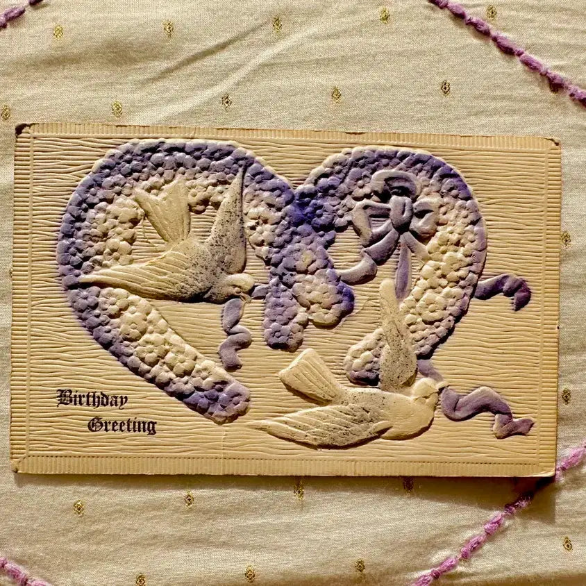 [BUNJANG] Antique Embossed Postcard with Heart and Swan Motif / 앤틱 양각엽서 꽃잎하트와 백조