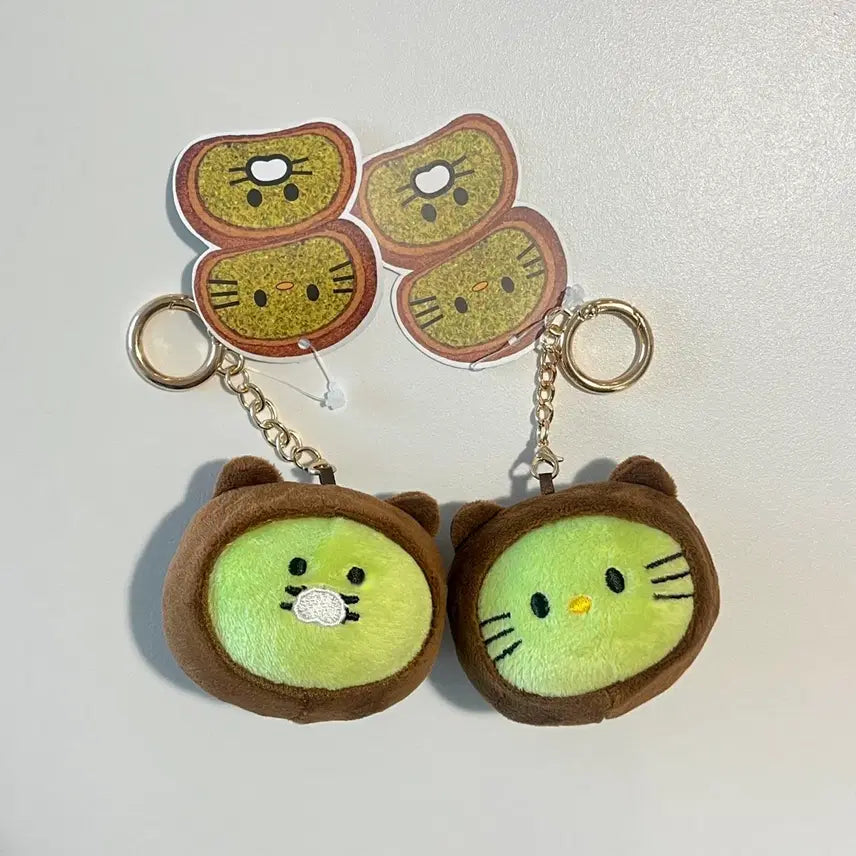 [BUNJANG] Sanrio Hello Kitty, Kakao Friends Chunsik Ddujonkku Doll Keychain / 산리오 키티 카카오프렌즈 춘식이 두쫀쿠 인형 키링