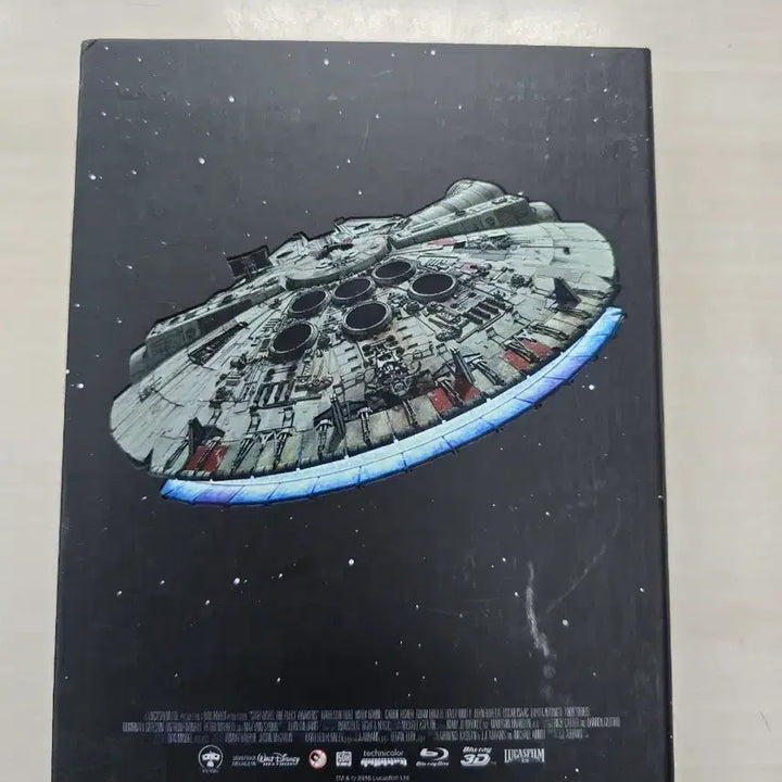[BUNJANG] Star Wars: The Force Awakens Blu-ray/DVD Combo Pack / [DVD](블루레이) 액션외국영화 "스타워즈: 깨어난포스" 판매합니다.