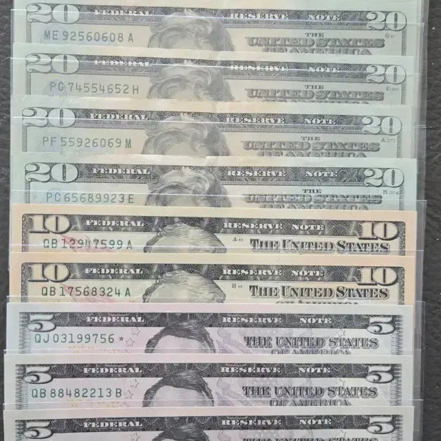 [BUNJANG] US Dollar Banknote Bundle Set - $240 (50, 20, 10, 5) / 미국 달러 세트 240달러(50,20,10,5달러)