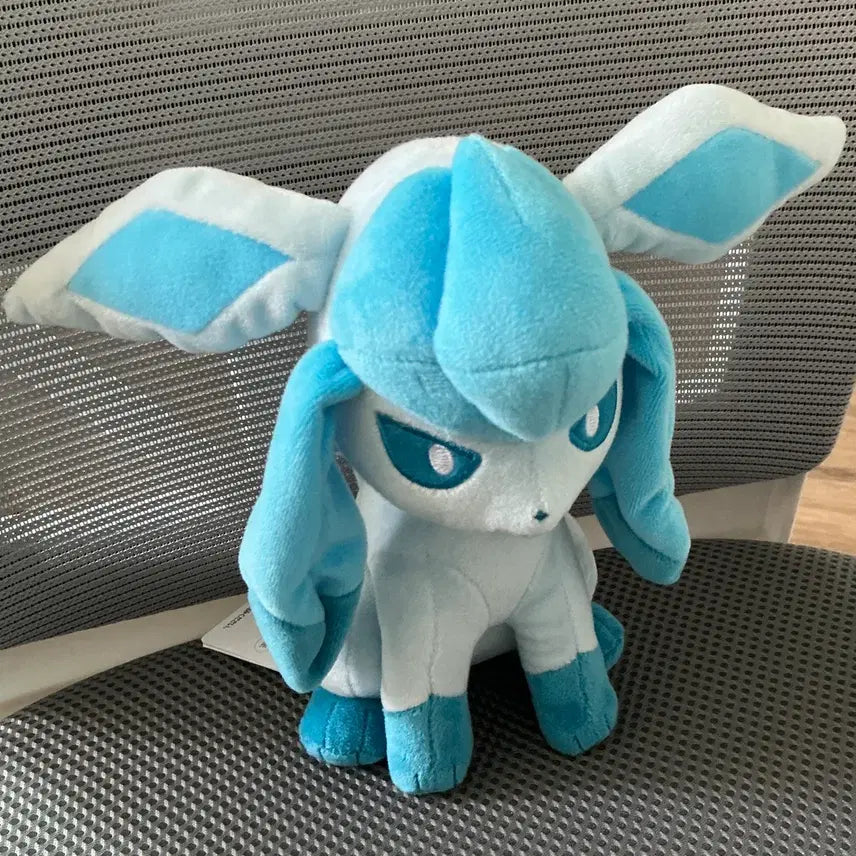 [BUNJANG] Pokemon 30th Anniversary Glaceon Plush Toy / 글레이시아 - 포켓몬 30주년 팝업 이브이프렌즈 보송보송 봉제인형 인형