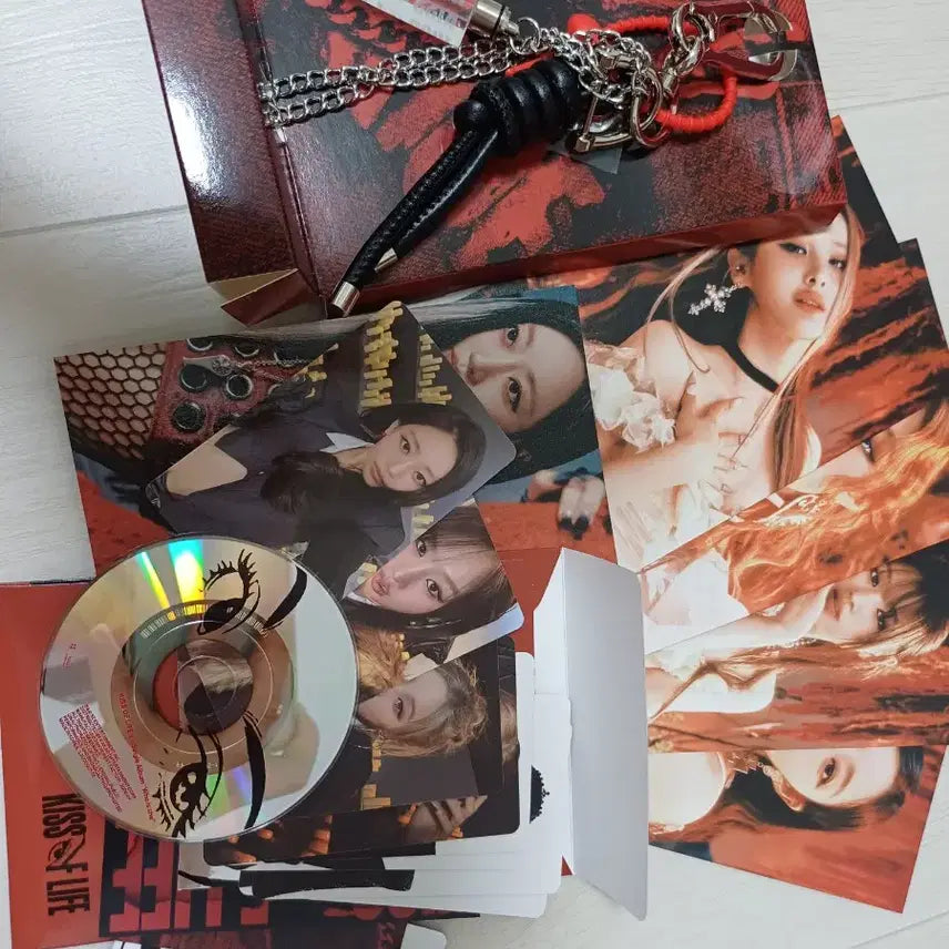 [BUNJANG] KISS OF LIFE Single 2집 Limited Edition Seek Version Signed Album / 키스오브라이프 KISS OF LIFE 싱글2집 싸인 비매