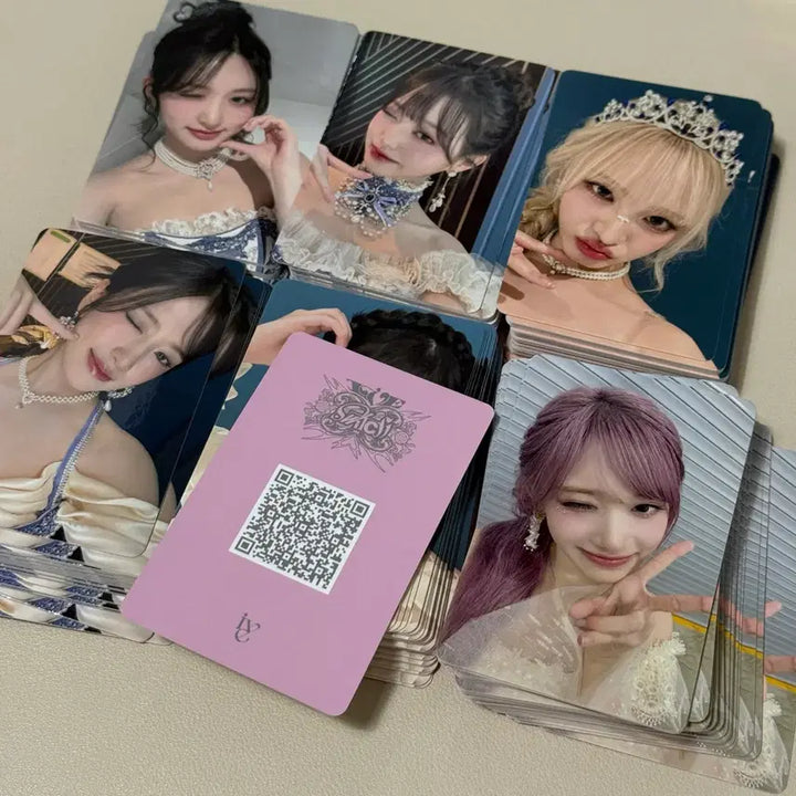 [BUNJANG] IVE Ive Is We 2nd Round Fan Sign Photocard Set / 아이브 이즈위 2차 영통 포카
