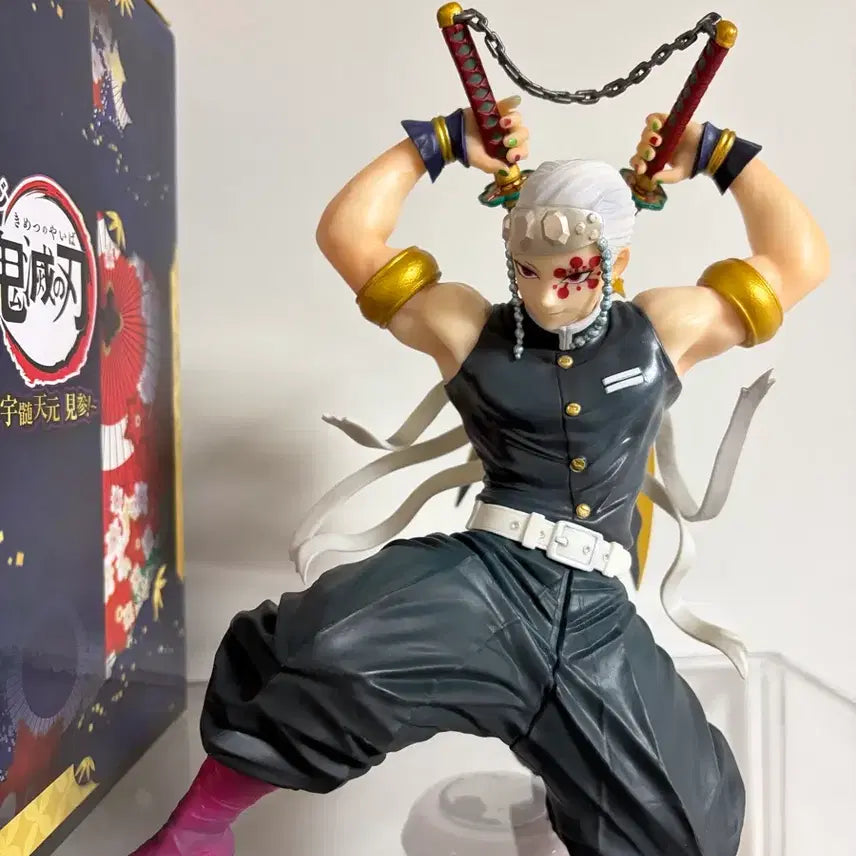 [BUNJANG] Demon Slayer Tengen Uzui A Prize Figure / 귀멸의 칼날 우즈이 텐겐 피규어 A상