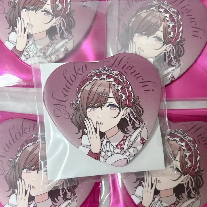 [BUNJANG] The Idolmaster Shiny Colors Madoka Higuchi Lafary Heart Can Badge Set / 샤니마스 히구치 마도카 lafary 하트 캔뱃지 20개 세트