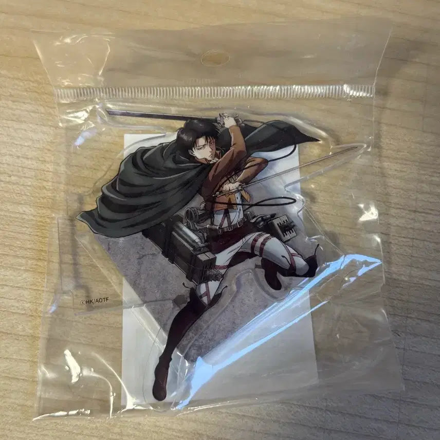 [BUNJANG] Attack on Titan Megabox Levi Acrylic 3D Maneuver Gear Magnet (Sealed) / 진격의거인 메가박스 리바이 아크릴 입체기동 마그넷 미개봉