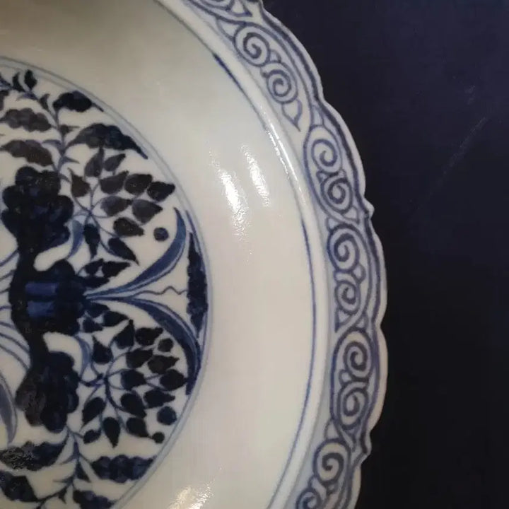 [BUNJANG] Yuan Dynasty Celadon Porcelain Lotus and Water Plant Pattern Plate / 원나라.기물/수초연화문.화형.반