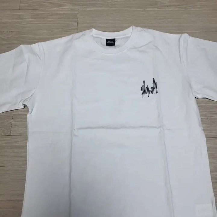 [BUNJANG] (G)I-DLE 2026 World Tour T-Shirt / (여자)아이들 2026 월드투어 티셔츠 양도 합니다