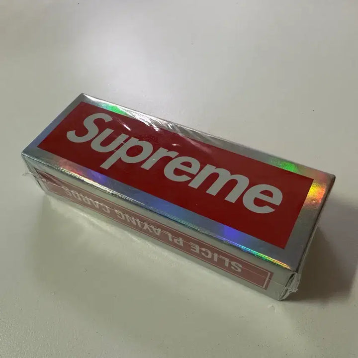 [BUNJANG] Supreme x Bicycle Holographic Slice Playing Cards / 슈프림 x 바이시클 홀로그래픽 슬라이스 카드 홀로그래픽