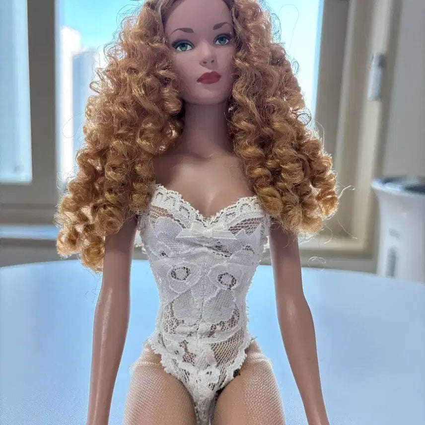 [BUNJANG] Tonner Doll (Ready-to-Wear) 16-inch / 16인치 토너돌(레디투웨어)