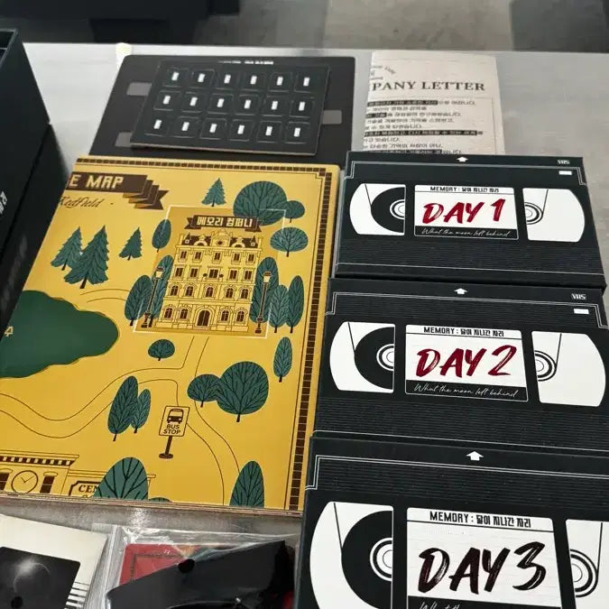 [BUNJANG] Memory: The Place Where the Moon Passed - Escape Room Board Game / Memory : 달이 지나간 자리 방탈출 보드게임