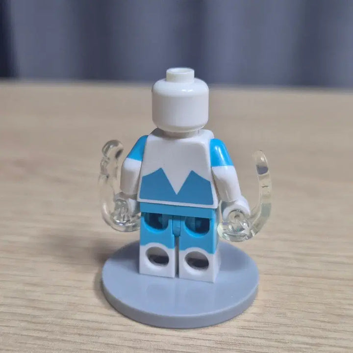 [BUNJANG] Lego Disney The Incredibles 2 Frozone Minifigure / 레고 디즈니2 인크레더블 프로존 미니피규어
