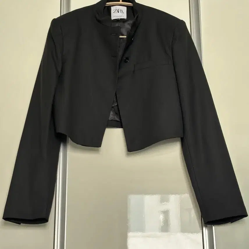 [BUNJANG] Zara Black Cropped Jacket - Size S / 자라 블랙 크롭 자켓 S