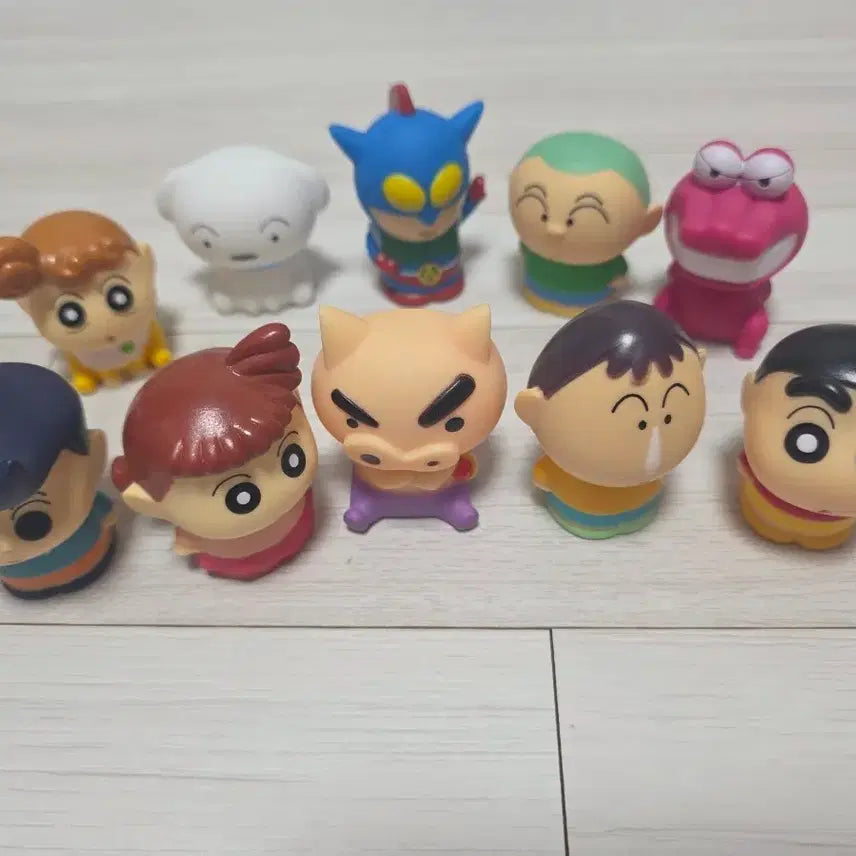 [BUNJANG] Crayon Shin-chan Finger Figure Bundle Set / 짱구