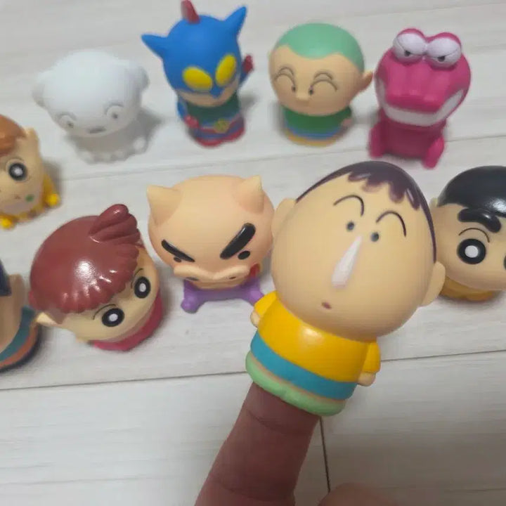 [BUNJANG] Crayon Shin-chan Finger Figure Bundle Set / 짱구