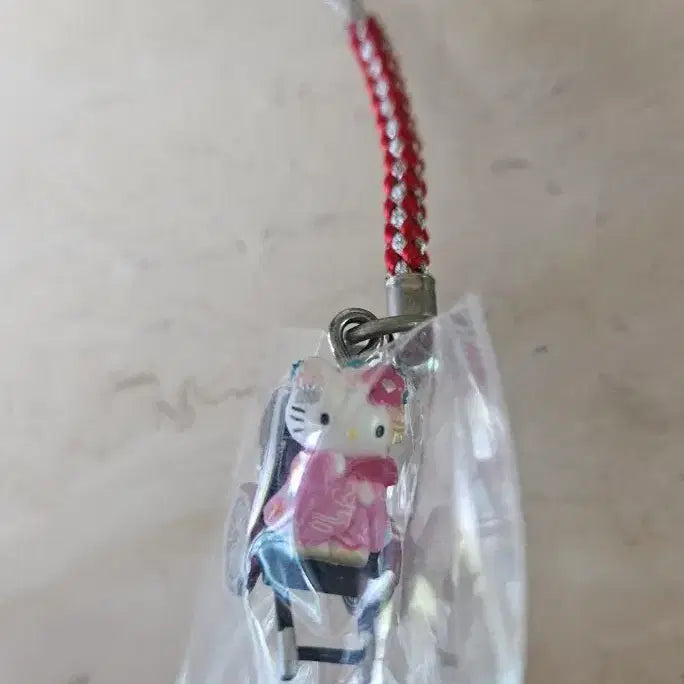 [BUNJANG] Hello Kitty Classic Set: Mentaiko, Juice, Tokyo Tower, Rickshaw, Kimono Ballpoint Pens &amp; Strap / 헬로키티 고전 세트 명란 주스 도쿄타워 기모노인력거 샤프 볼펜 스트랩