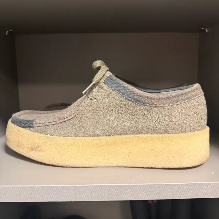 [BUNJANG] JiyongKim x Clarks Wallabee Khaki (US 9) / [US9] 지용킴 x 클락스 왈라비 카키