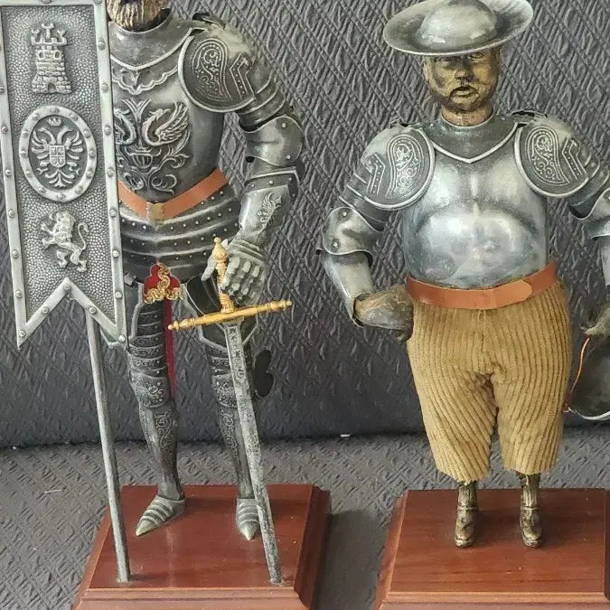 [BUNJANG] Set of 2 Spanish Medieval Knight Armor Statues / 스페인 중세 갑옷 기사 동상 2개 세트